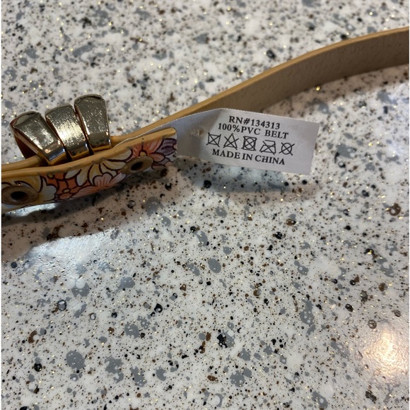 (5/$25‎ SALE ✅) Boho Botanical Orange Blossoms Skinny Belt 1/2" PVC Waist Belt - Picture 8 of 8